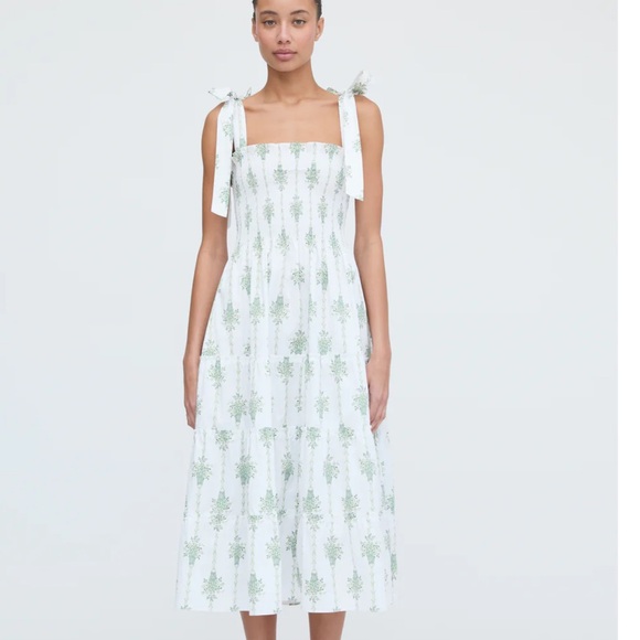 Hill House Dresses & Skirts - Hill House Elegant The Ribbon Ellie Nap Floral Dress Midi size M